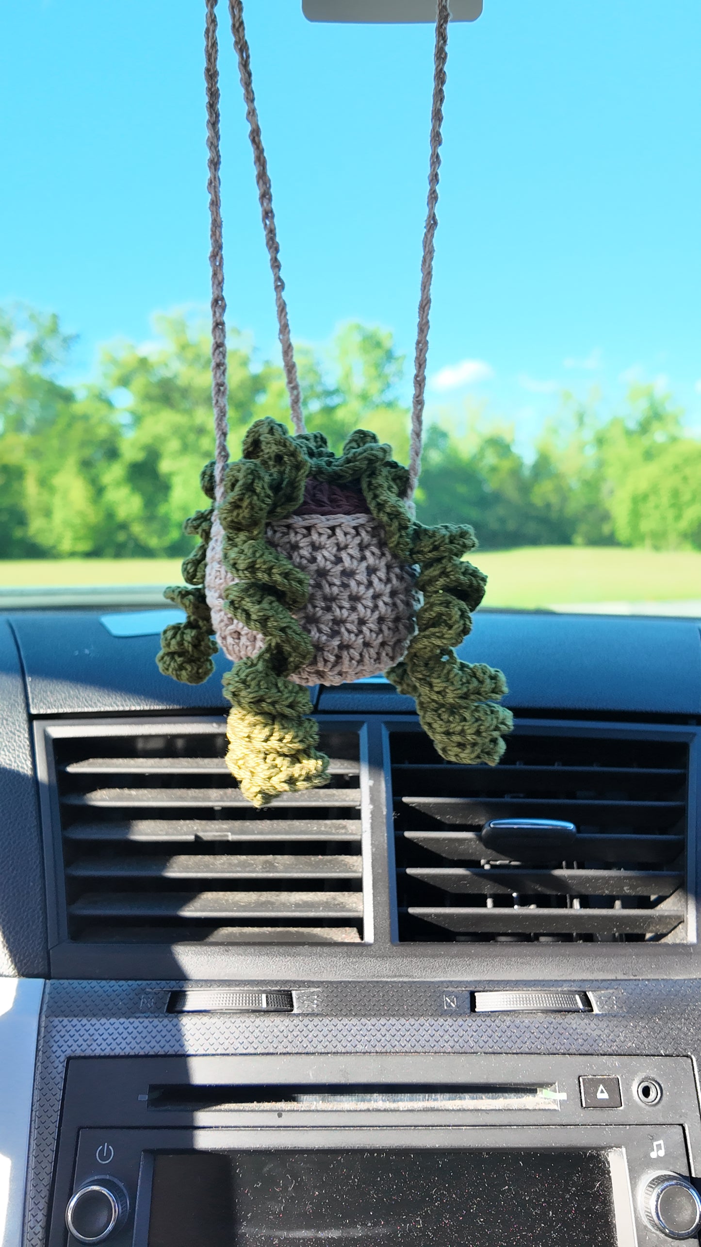 Lee’Fah Crochet Plant Hanger