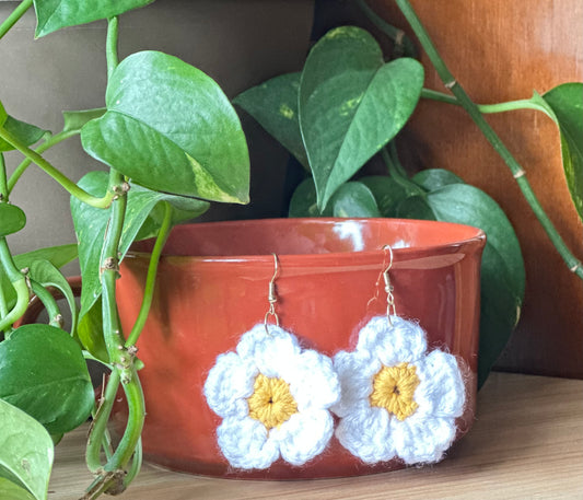 Lee’Fah Élan Earrings